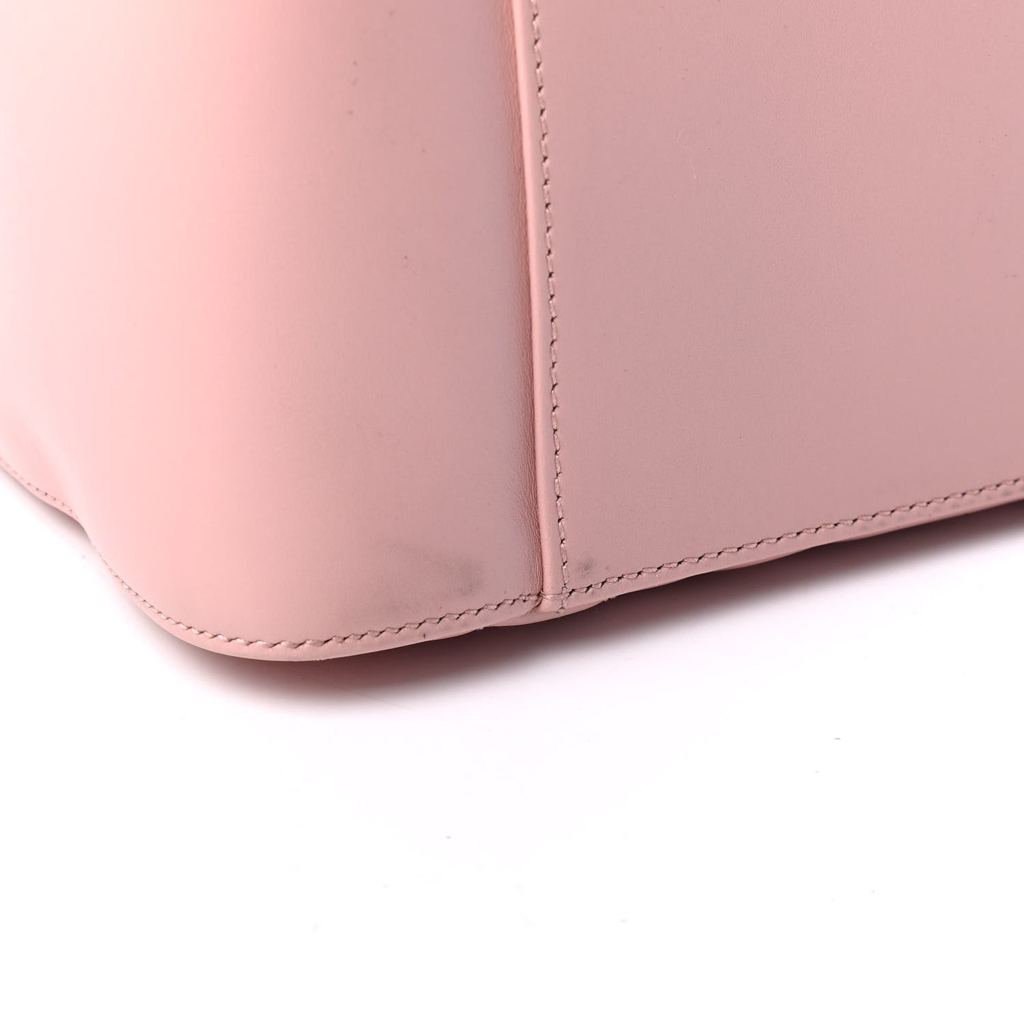 Calfskin Matelasse Medium GG Marmont Shoulder Tote Bag Perfect Pink
