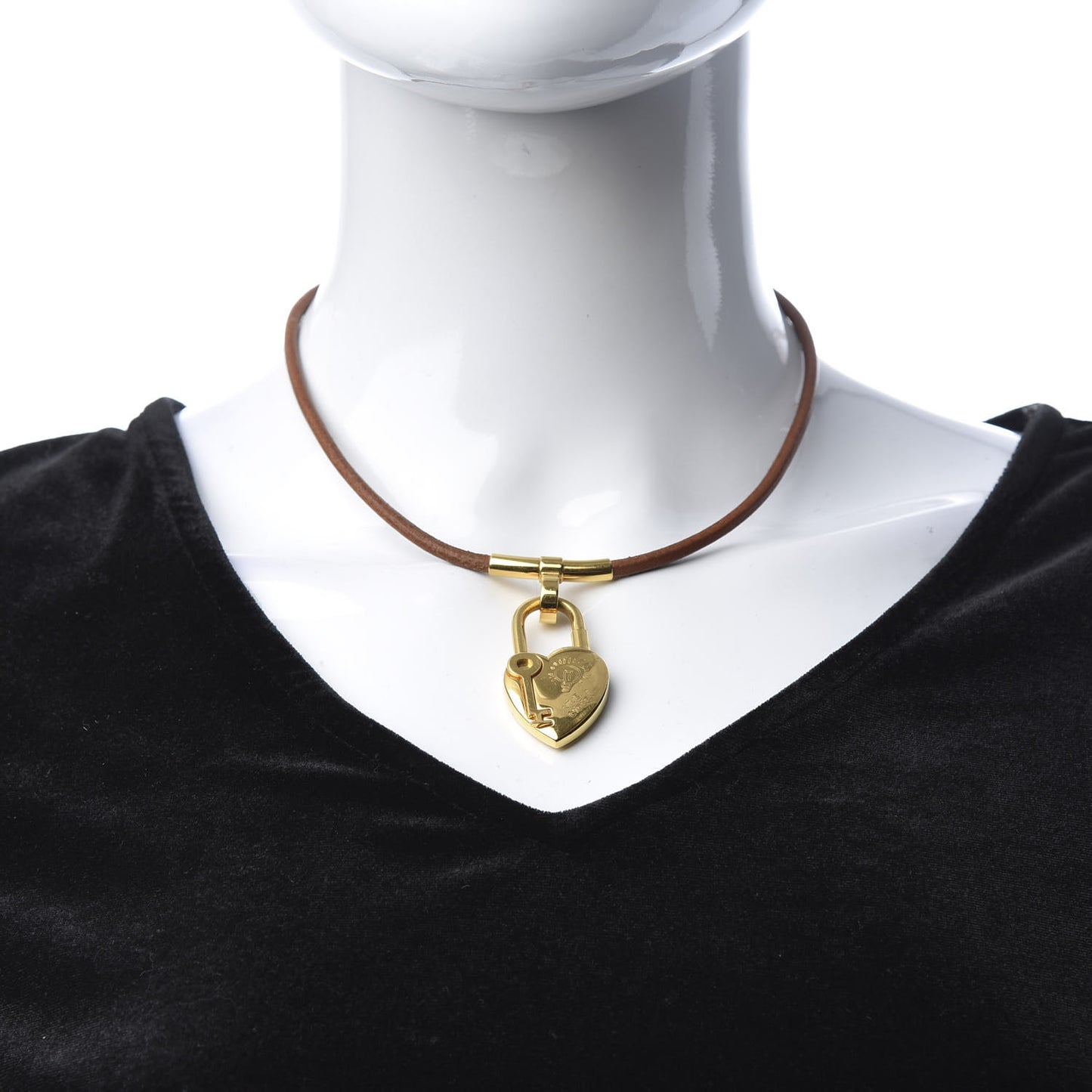 Natural Bridle Annee De La Fantaisie Heart Cadena Lock Necklace Bouton