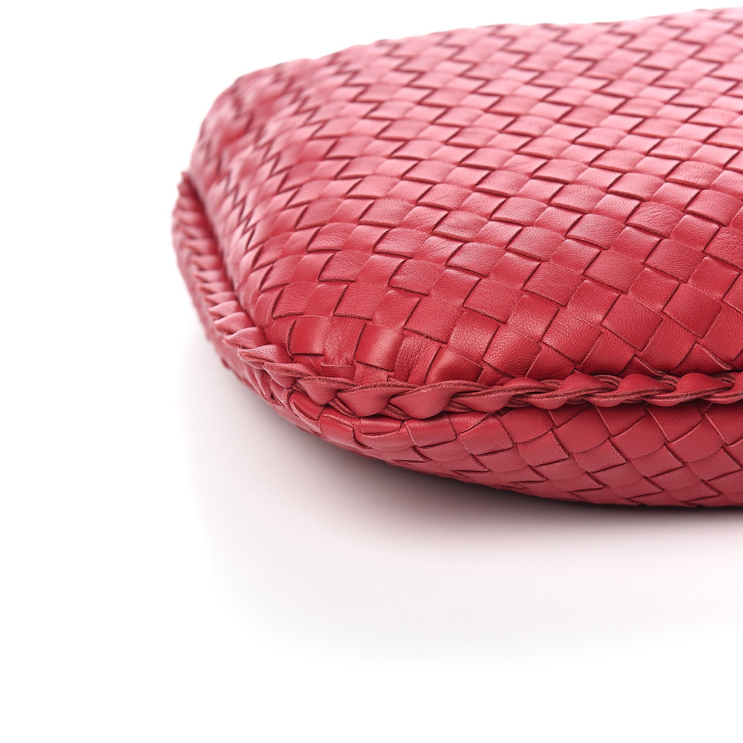 Nappa Intrecciato Medium Veneta Hobo Cassis