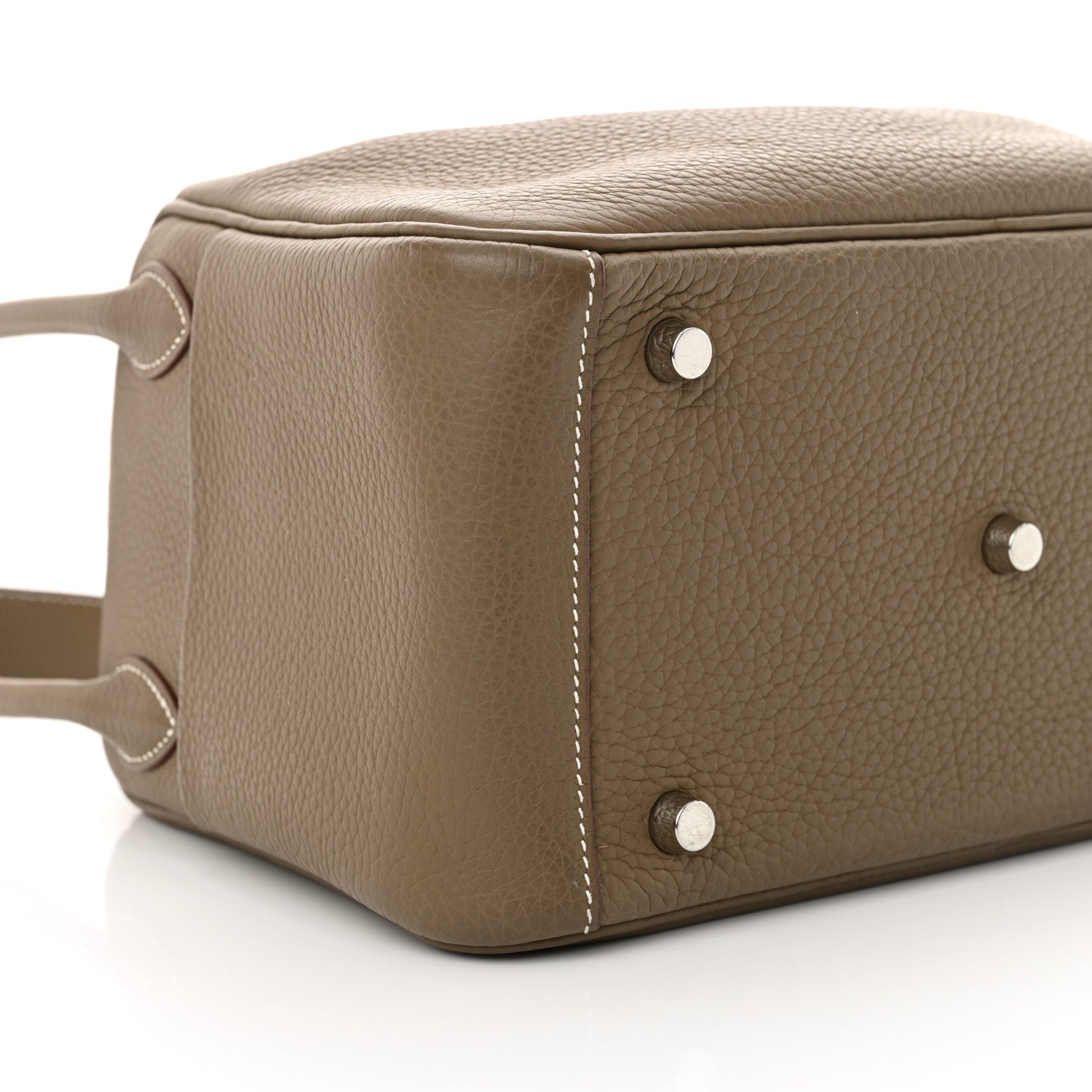 Hermes Taurillon Clemence Lindy 26 Etoupe 9 of 12