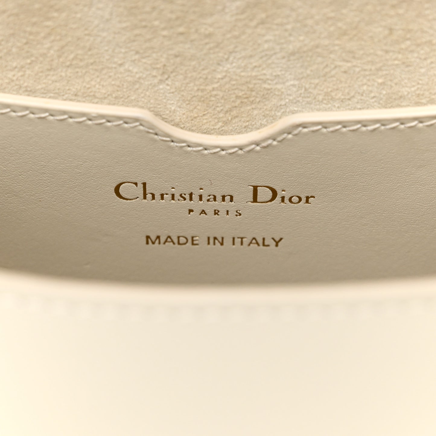 Box Calfskin Medium Bobby Flap Latte