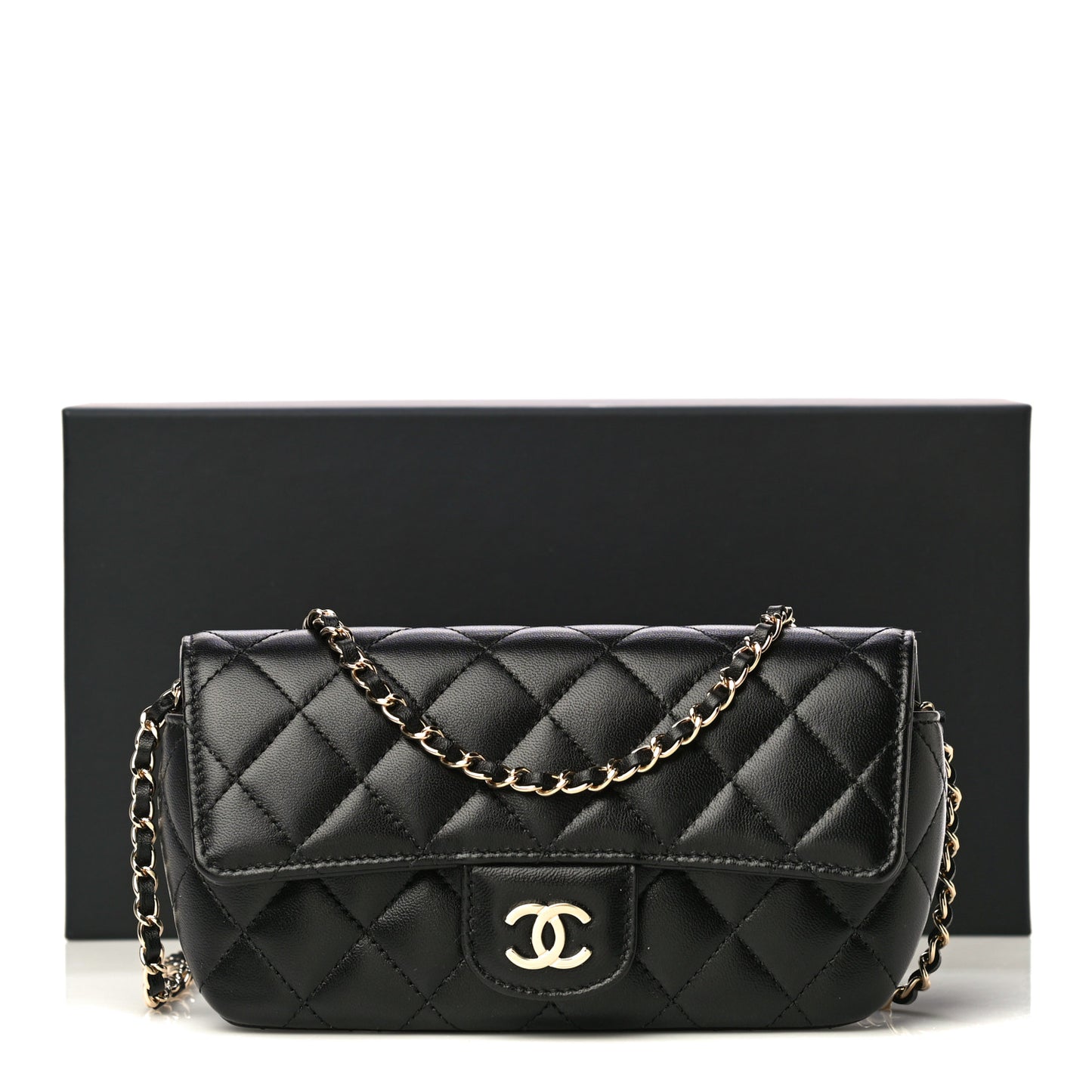 Lambskin Quilted Glasses Case With Chain Black