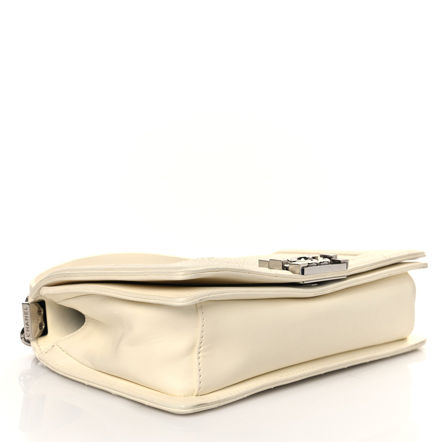 Chanel Galuchat Stingray Medium Boy Flap Ivory 4 of 10
