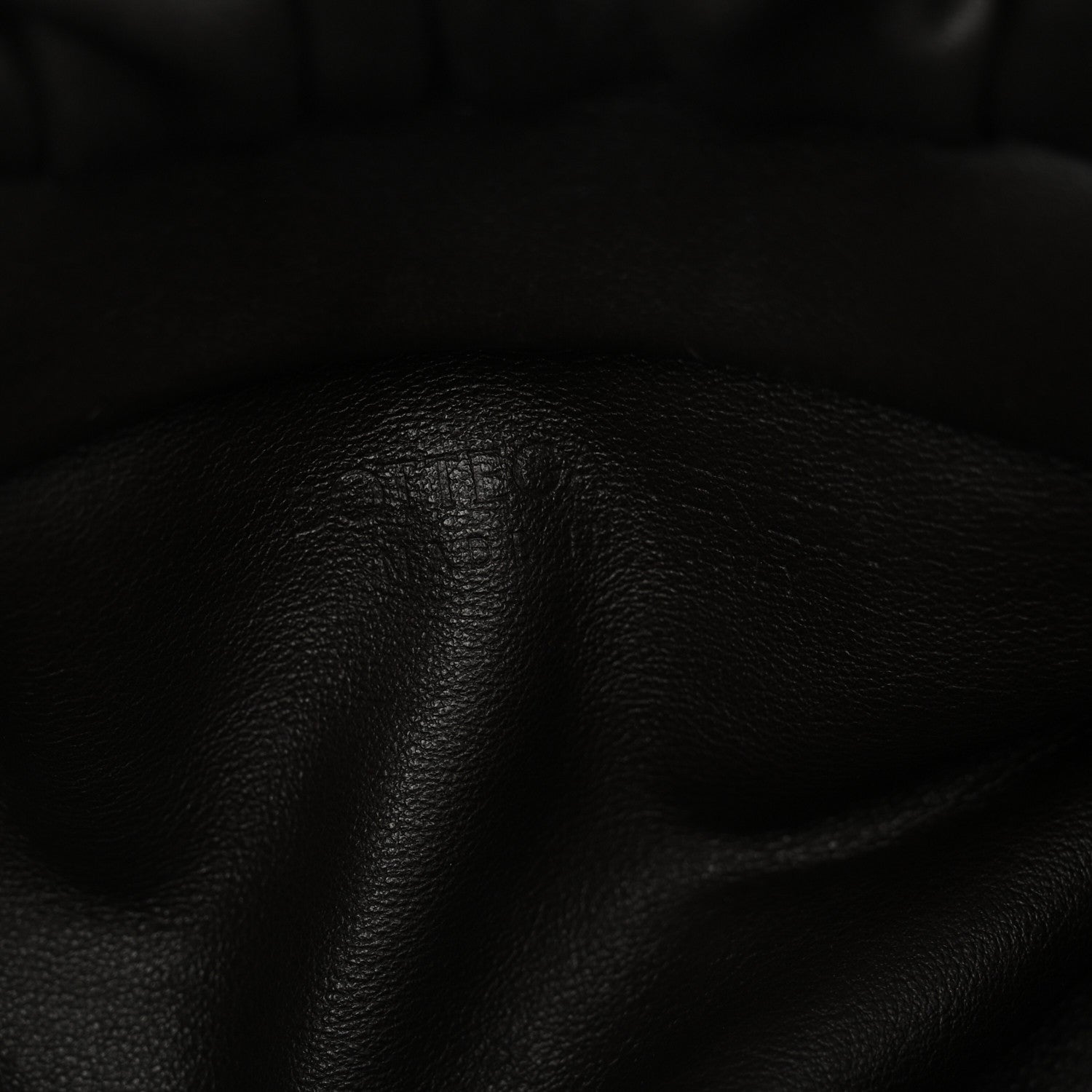 Bottega Veneta Calfskin The Pouch Chain Fondant 7 of 10