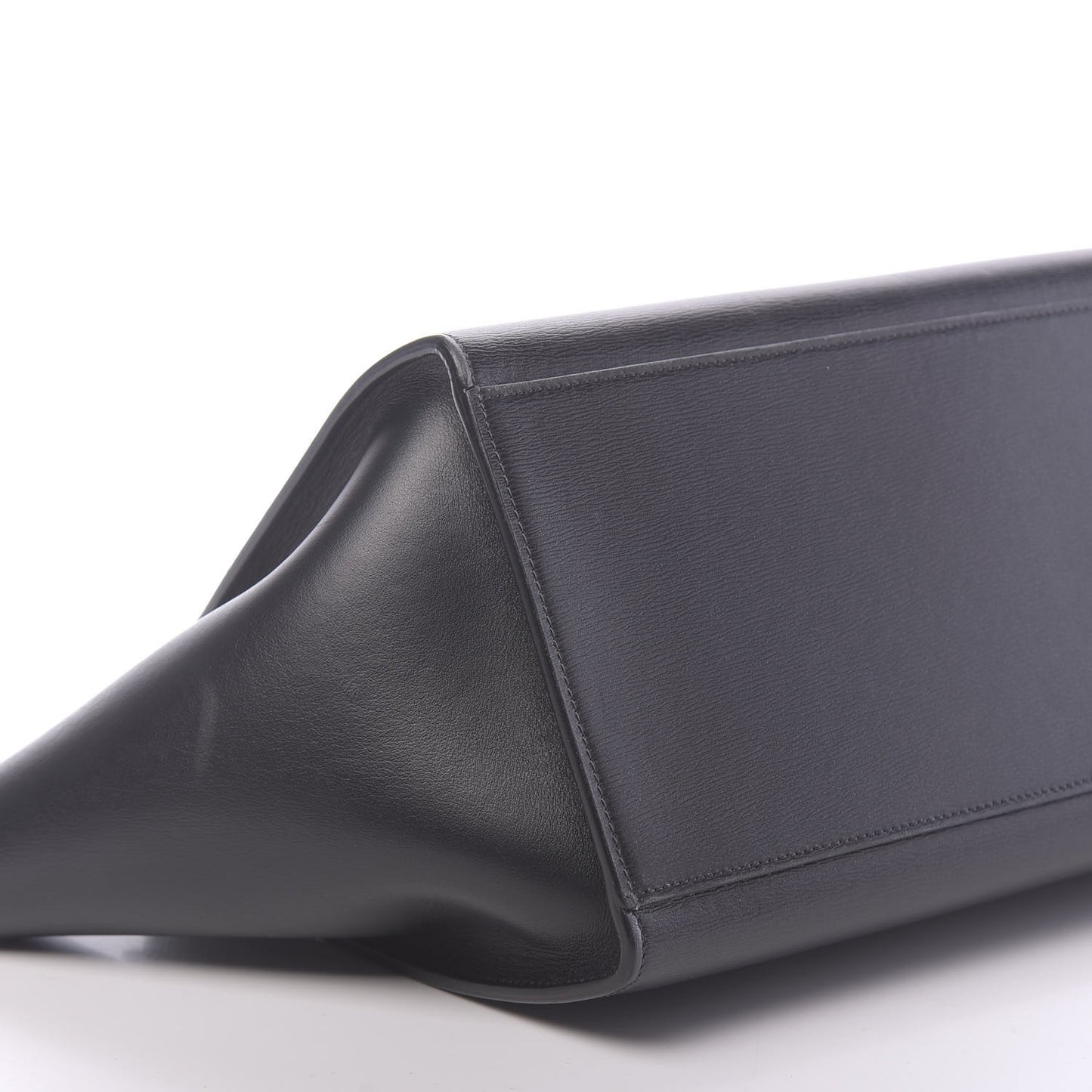 Liege Calfskin Small Trapeze Black