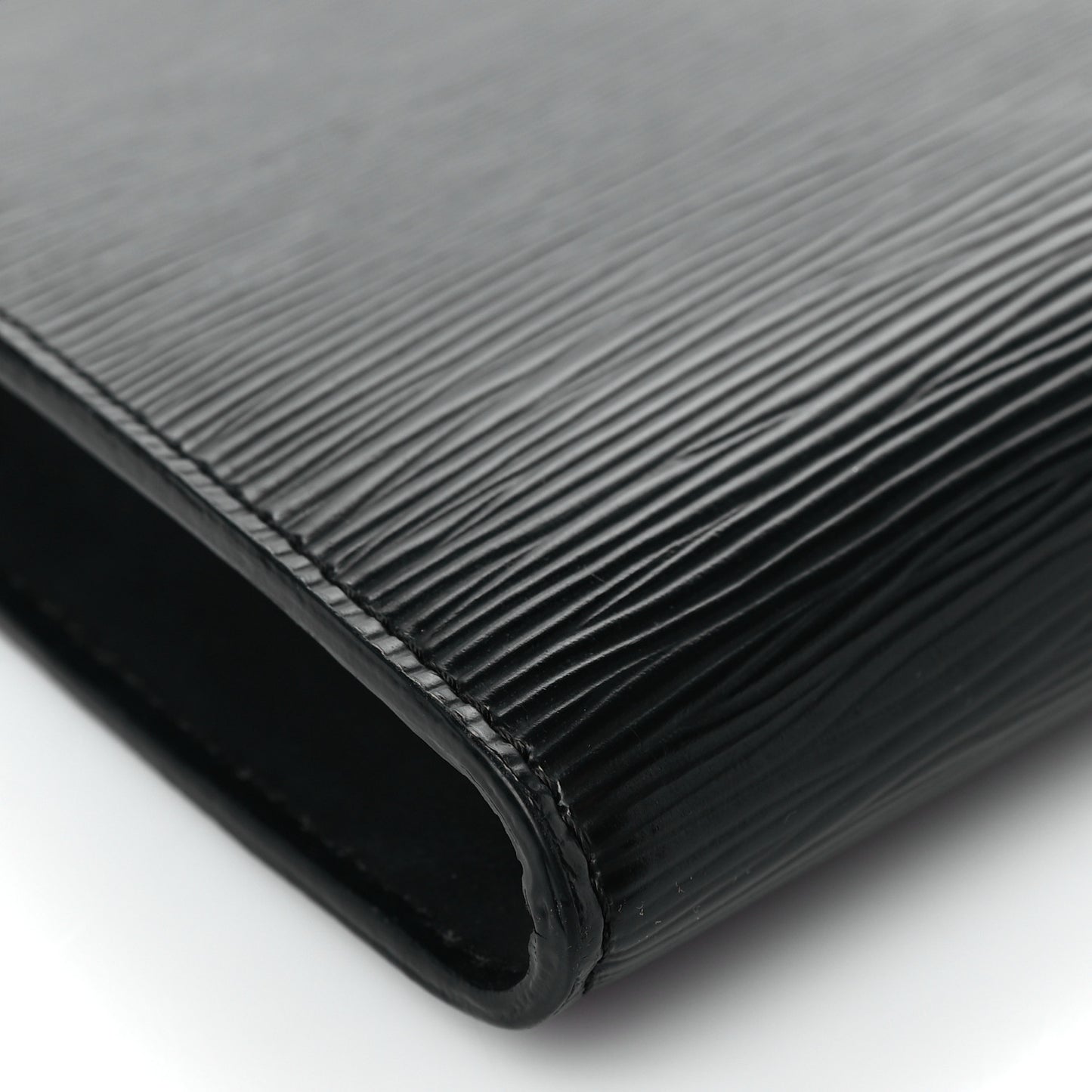Epi Pochette Accessories 24 Black