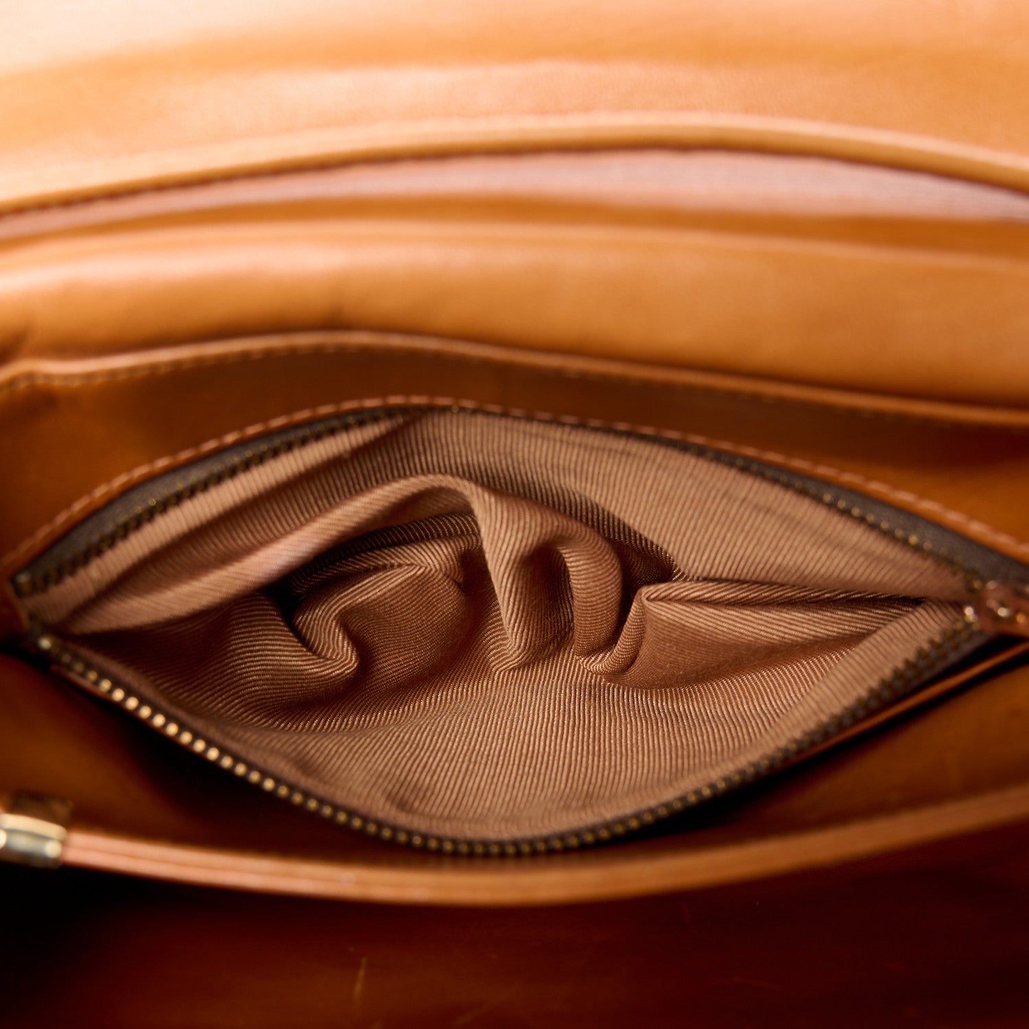 Louis Vuitton Monogram Knot 7 of 10