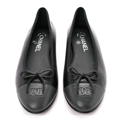 Chanel Lambskin Cap Toe Ballerina Flats 38.5 Black Grey 2 of 9