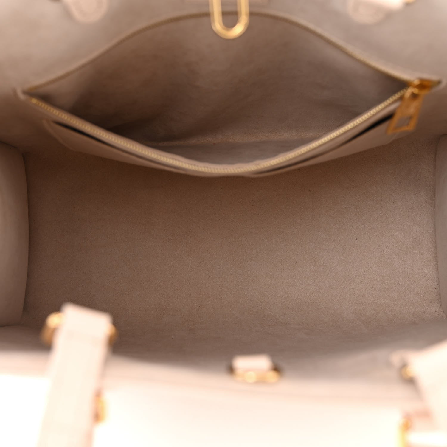 Louis Vuitton Empreinte Monogram Spring In The City Onthego MM Beige Pink Yellow 5 of 11