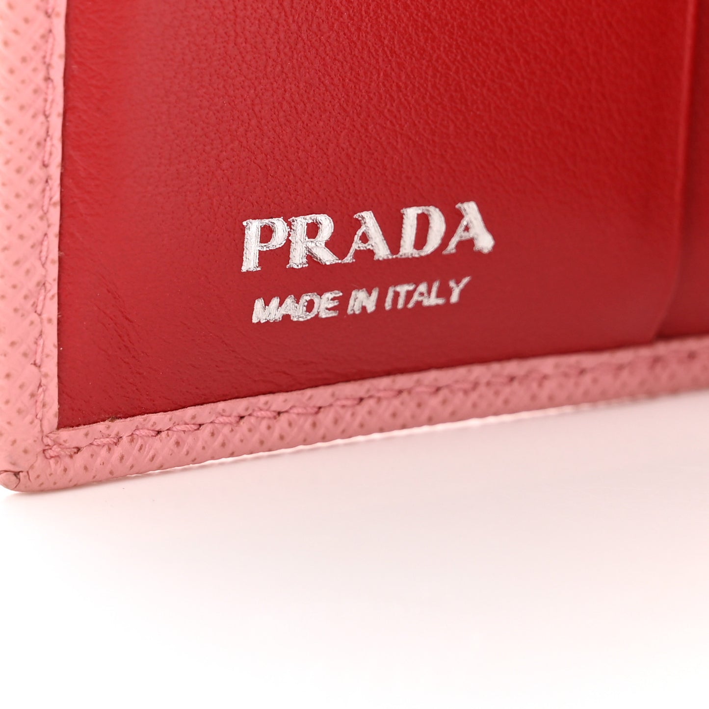 Saffiano Metal Compact Snap Bi-Fold Wallet Petalo Rosso