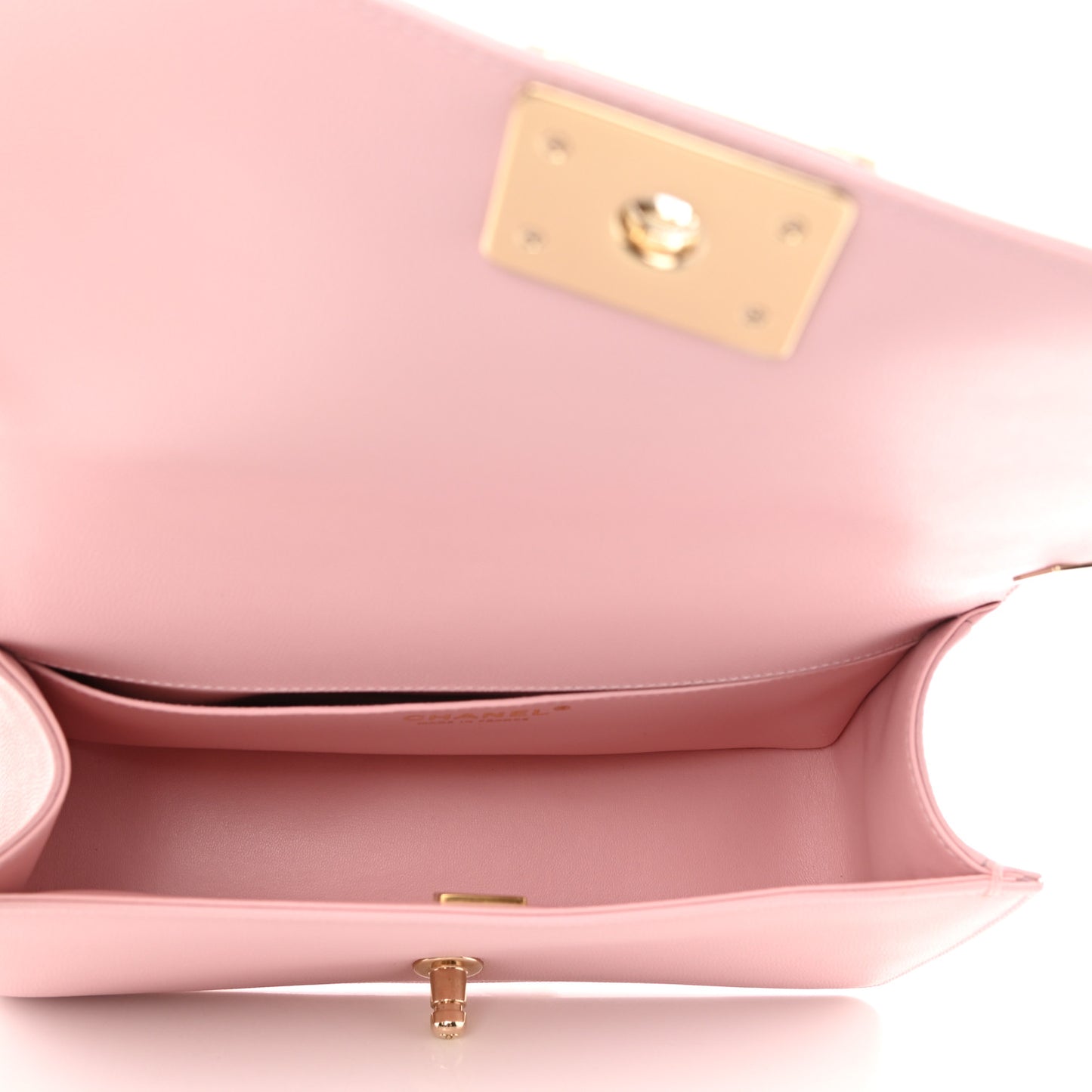 Caviar Chevron Quilted Medium Boy Flap Light Pink