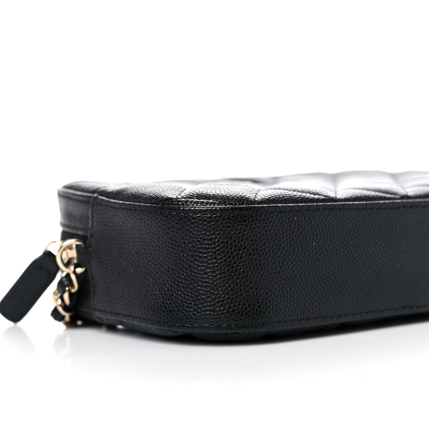 Caviar Quilted Vanity With Chain Black