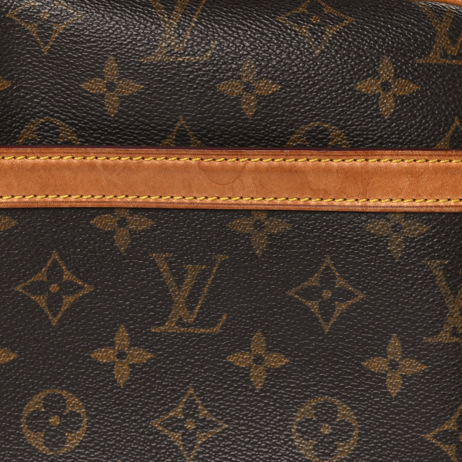 Louis Vuitton Monogram Reporter PM 10 of 10
