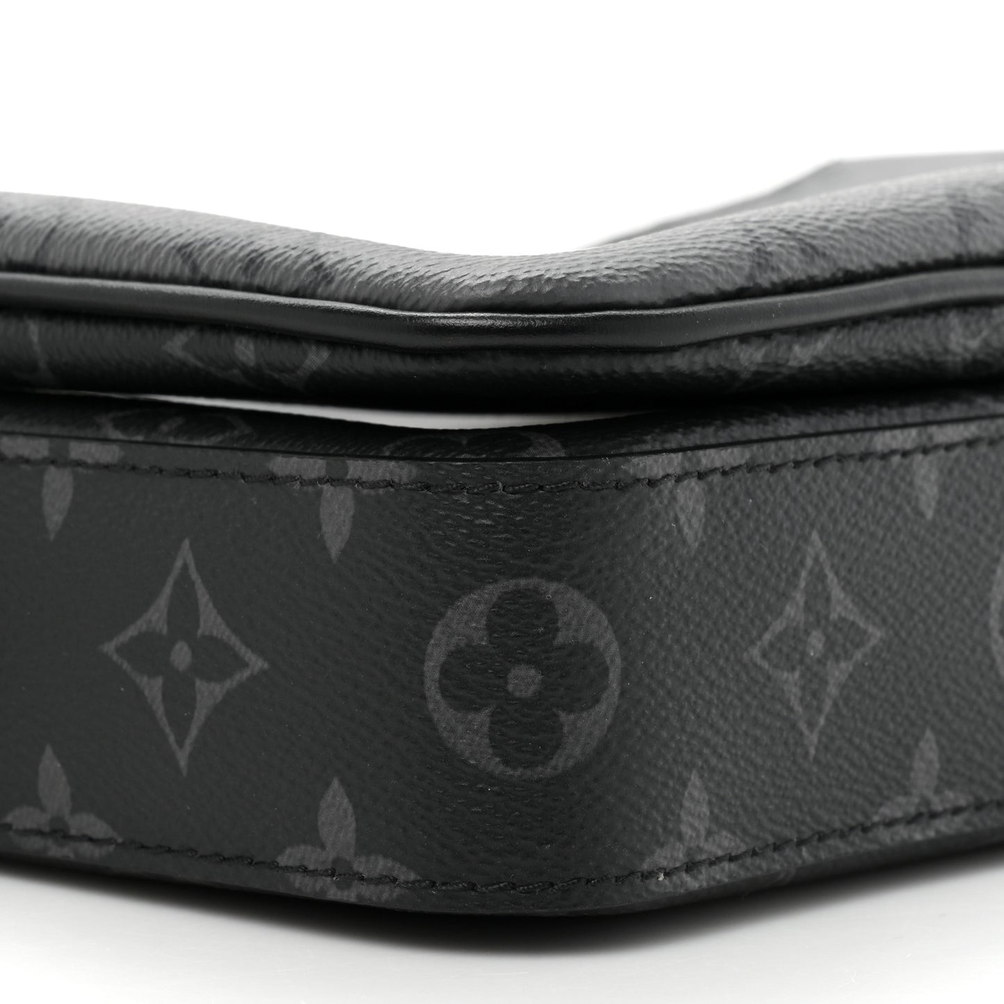 Reverse Monogram Eclipse Trio Messenger