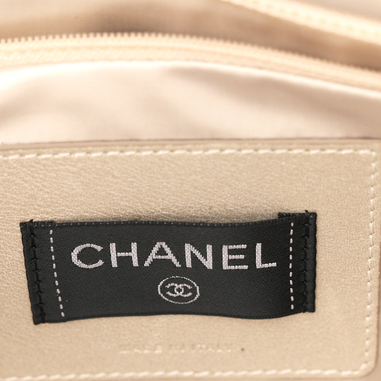 Velvet Quilted Coco Neige Waist Bag Black