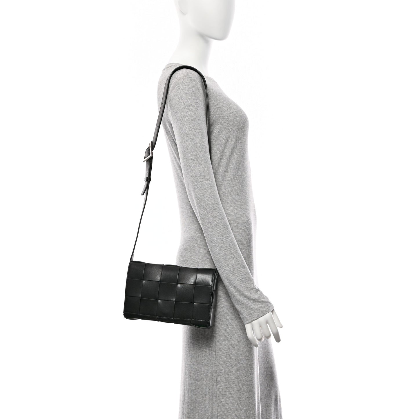 Nappa Maxi Intreccio Cassette Bag Black  Parakeet
