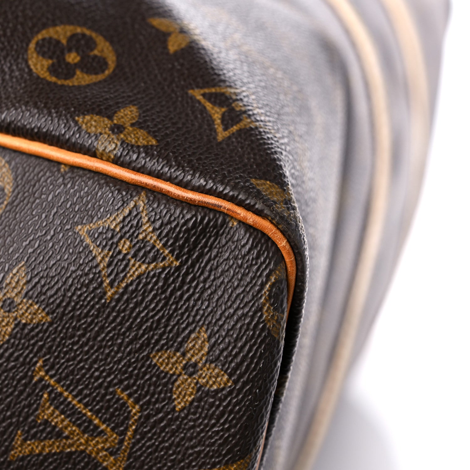 Louis Vuitton Monogram Keepall Bandouliere 60 27 of 27