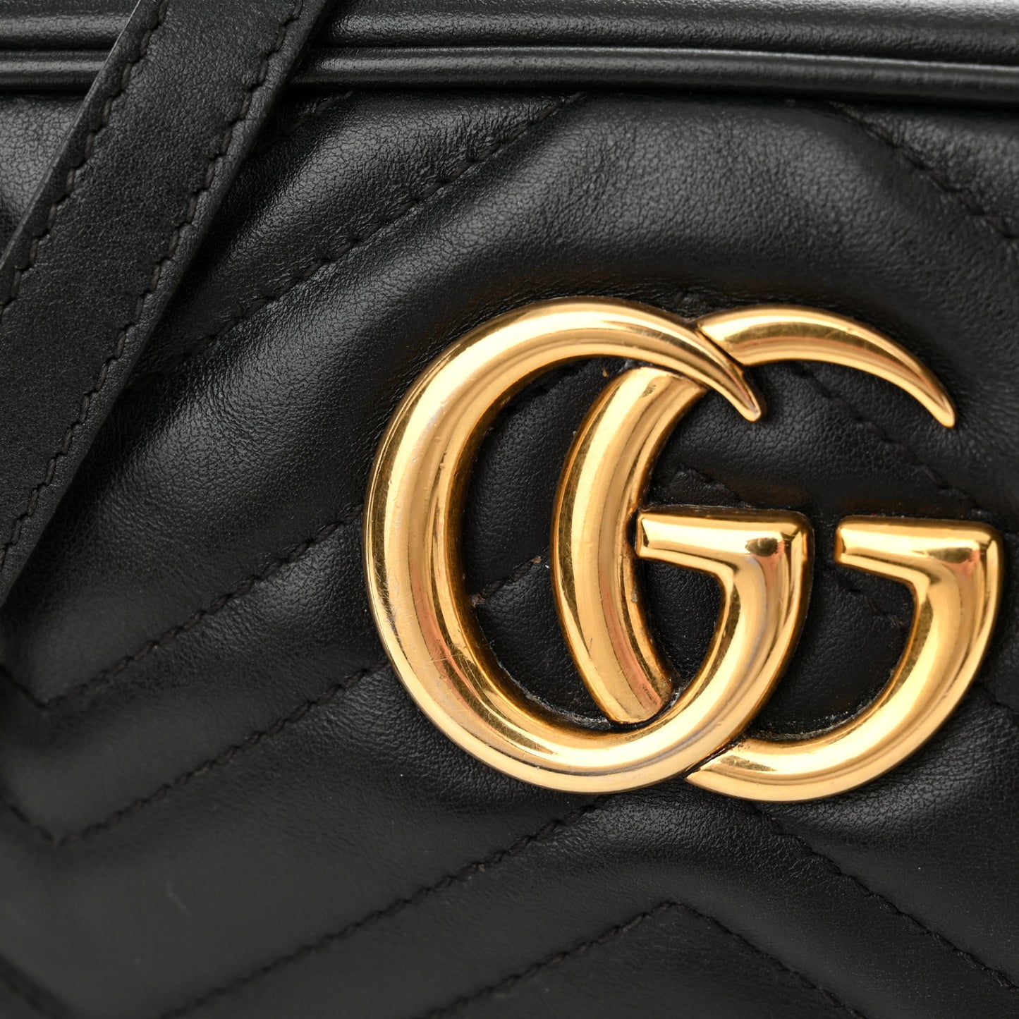 Calfskin Matelasse Small GG Marmont Chain Shoulder Bag Black