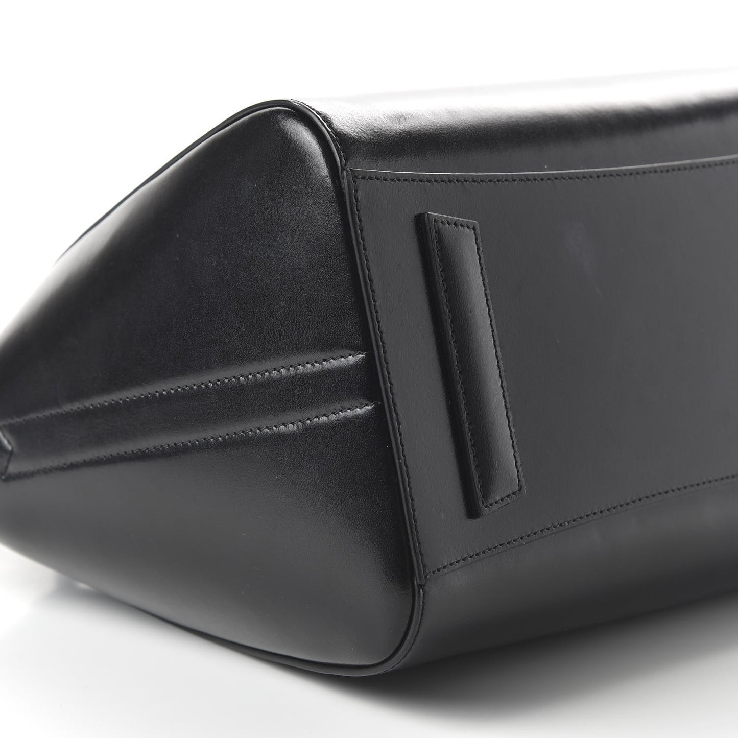 Shiny Lord Calfskin Medium Antigona Black