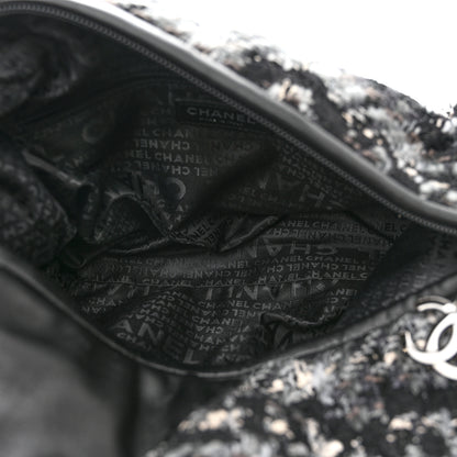 Chanel Tweed Quilted Camellia Shoulder Bag Black 5 of 9