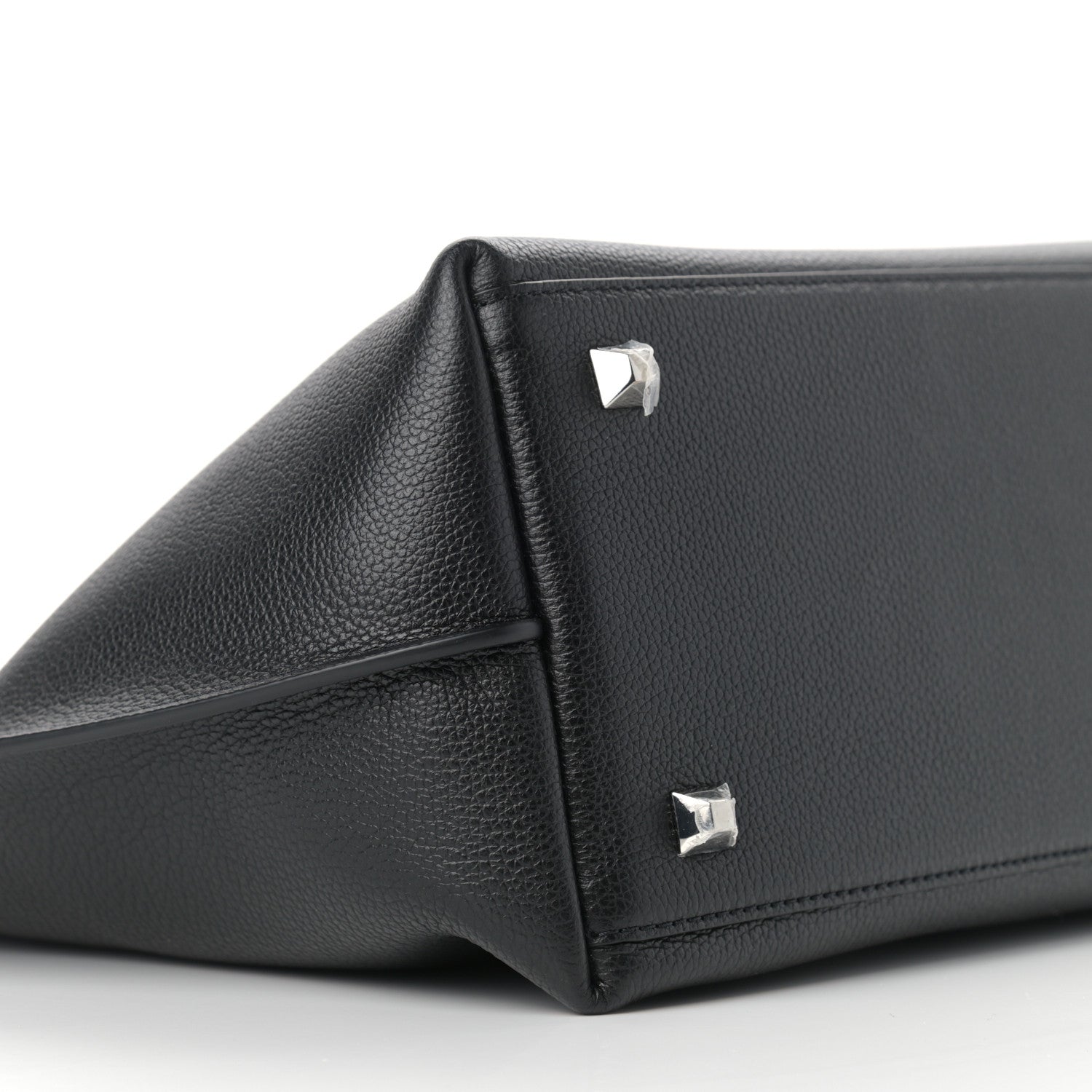 MCM Grained Calfskin Medium Yris Shopper Tote Black 7 of 9