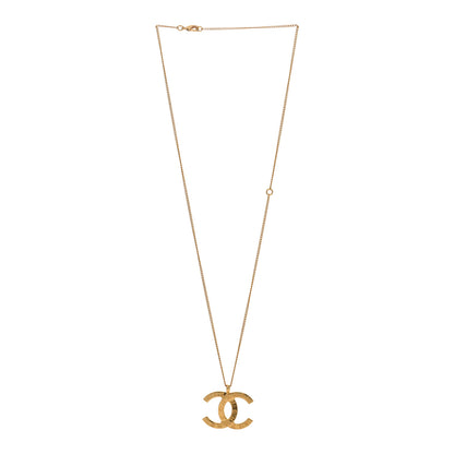 Chanel Metal CC Paris Button Necklace Gold 2 of 4