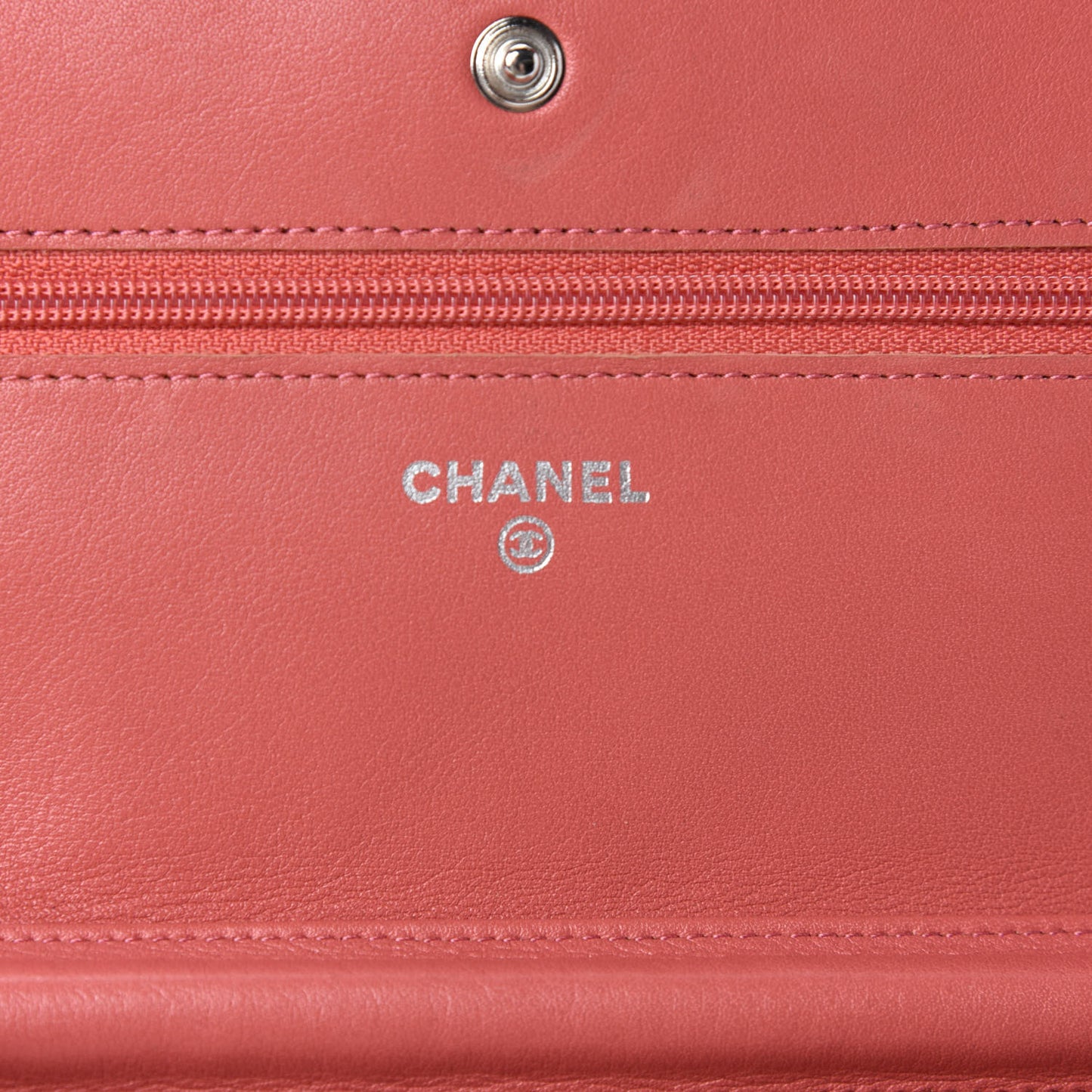 Patent Quilted Brilliant Wallet On Chain WOC Orange