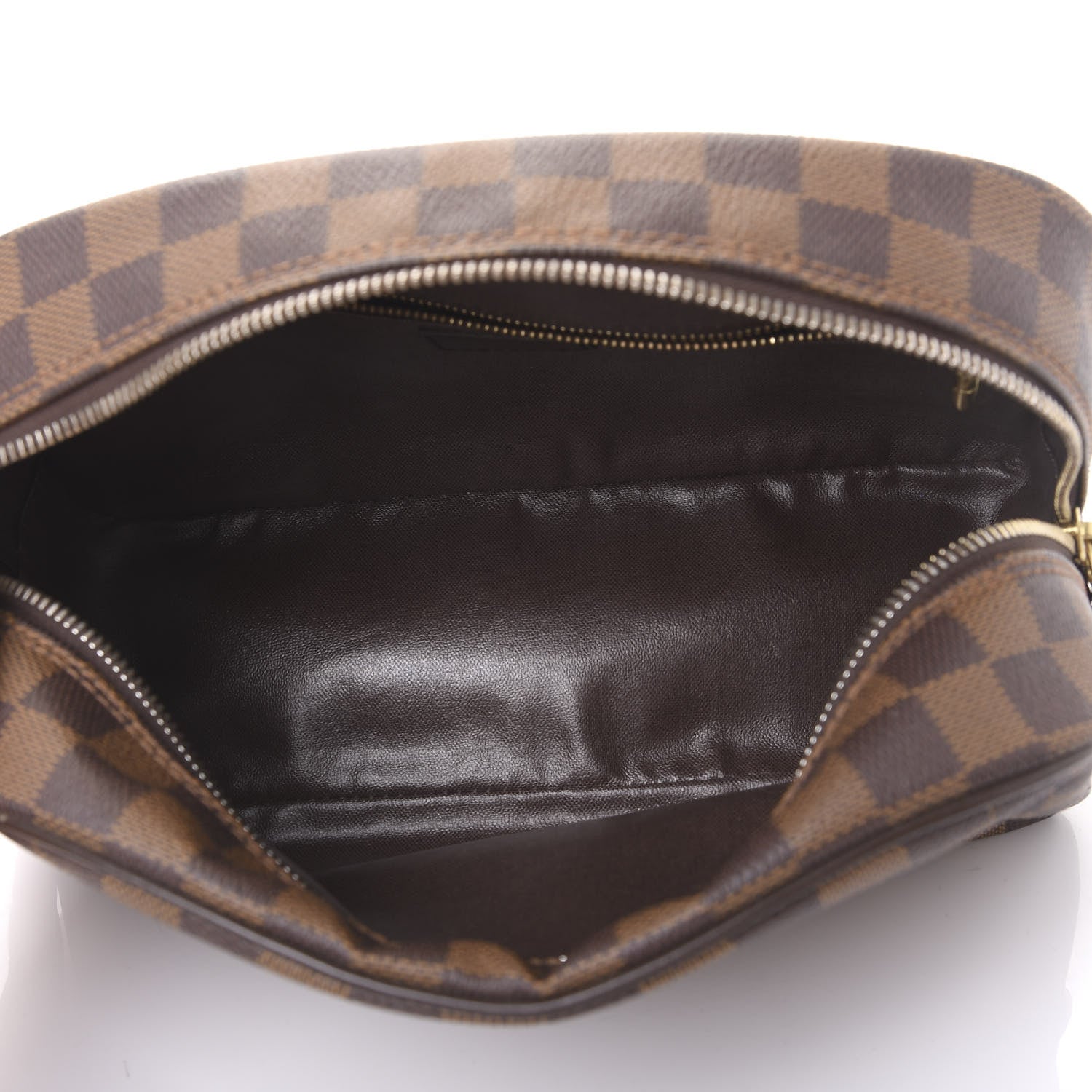 Louis Vuitton Damier Ebene Toiletry Bag 25 5 of 10