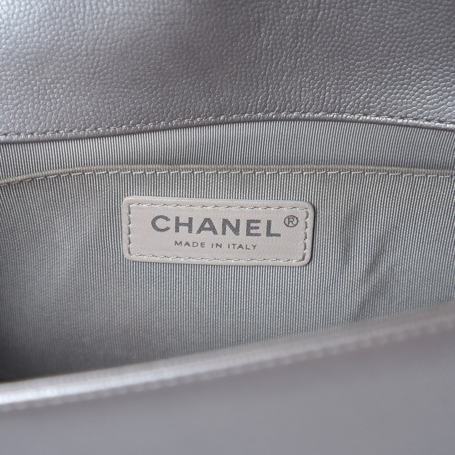 Metallic Caviar Chevron Quilted Medium Boy Flap Silver