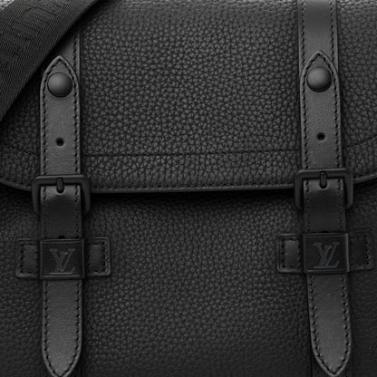 Louis Vuitton Taurillon Christopher Messenger Black 7 of 10