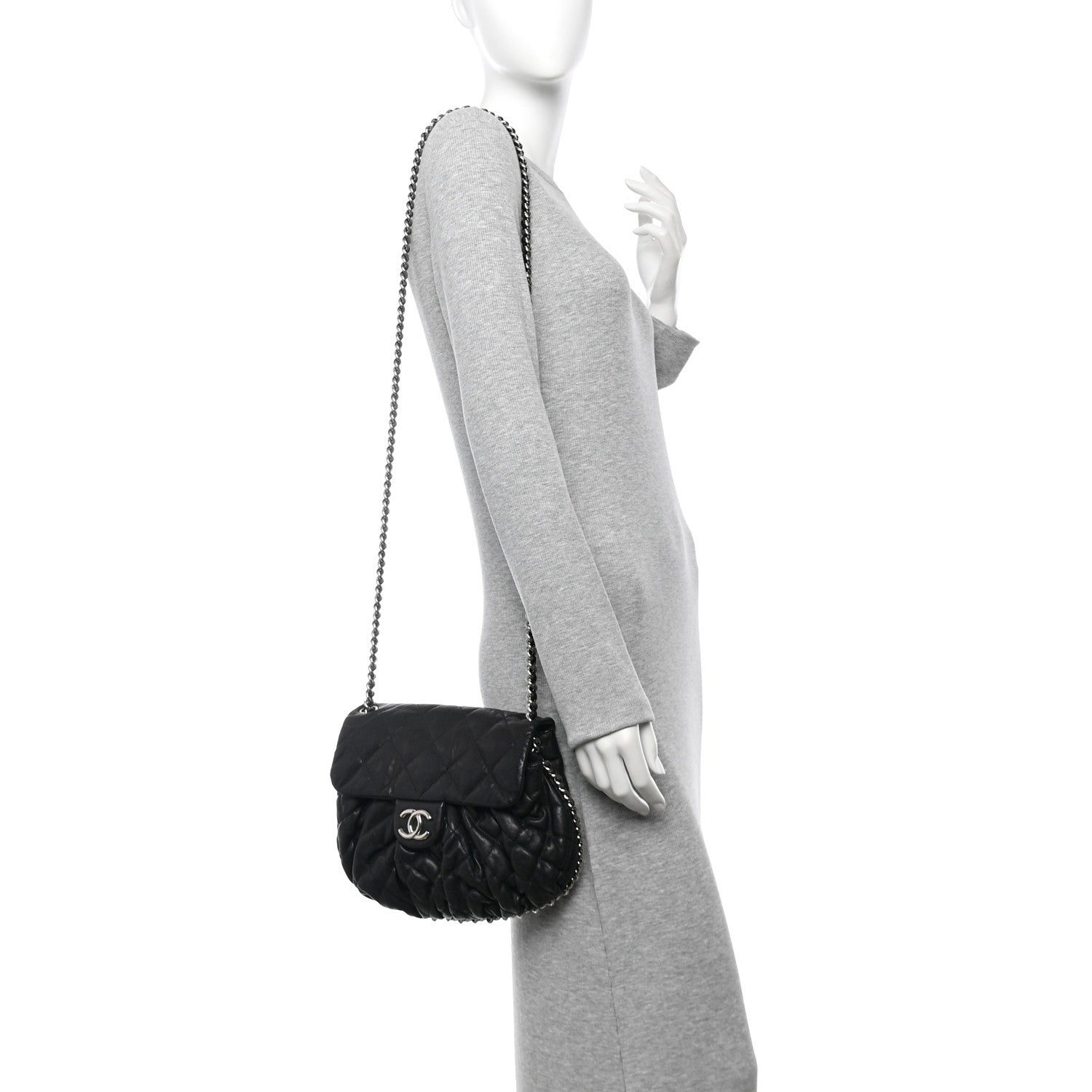 Chanel Washed Lambskin Quilted Medium Chain Around Messenger Black 2 of 11