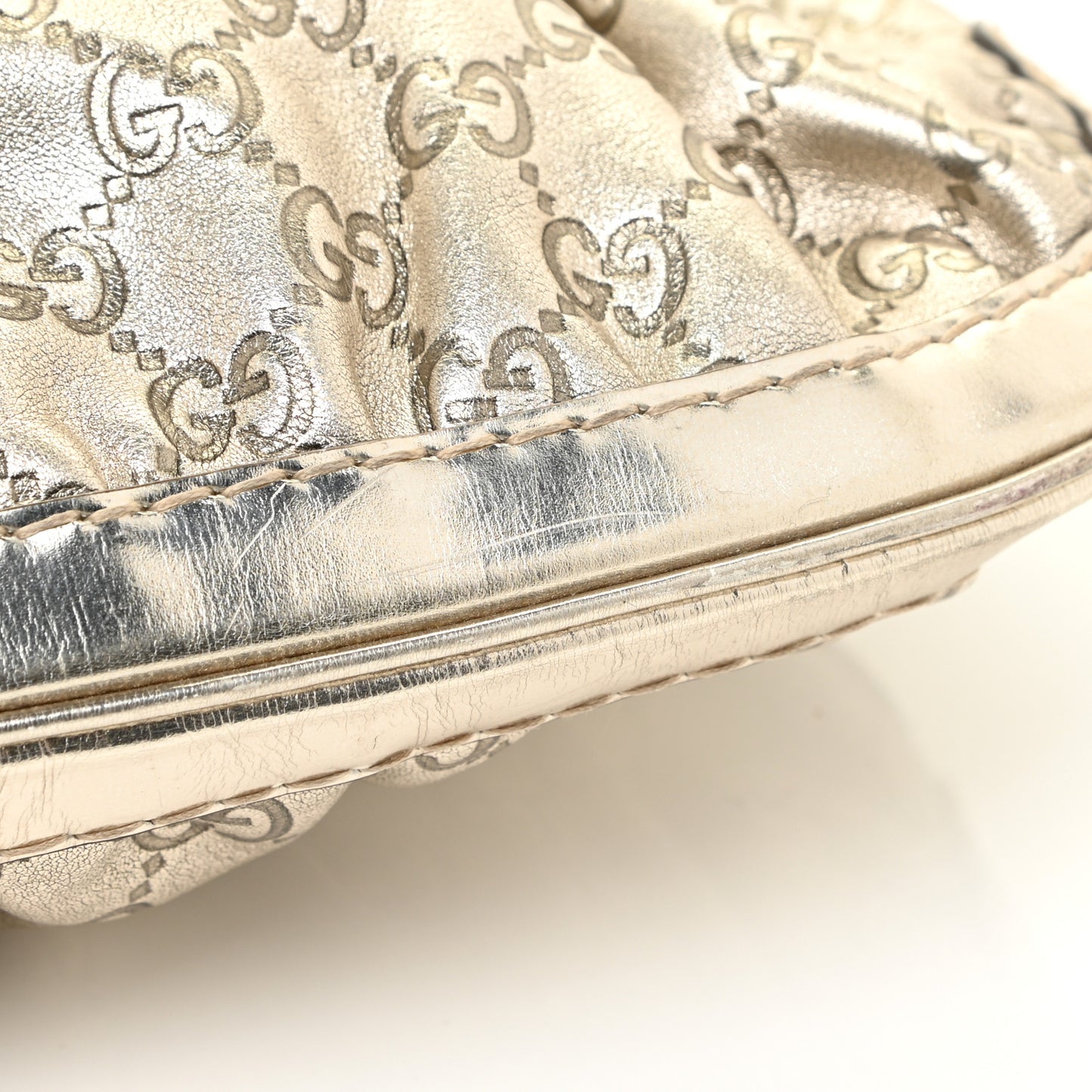 Metallic Guccissima Queen Bow Hobo Platinum