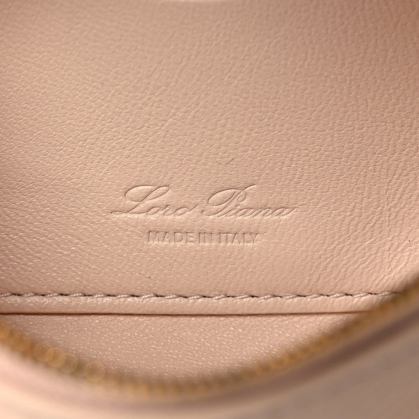 Grained Calfskin Extra Pocket Mini Pouch Creamed Honey