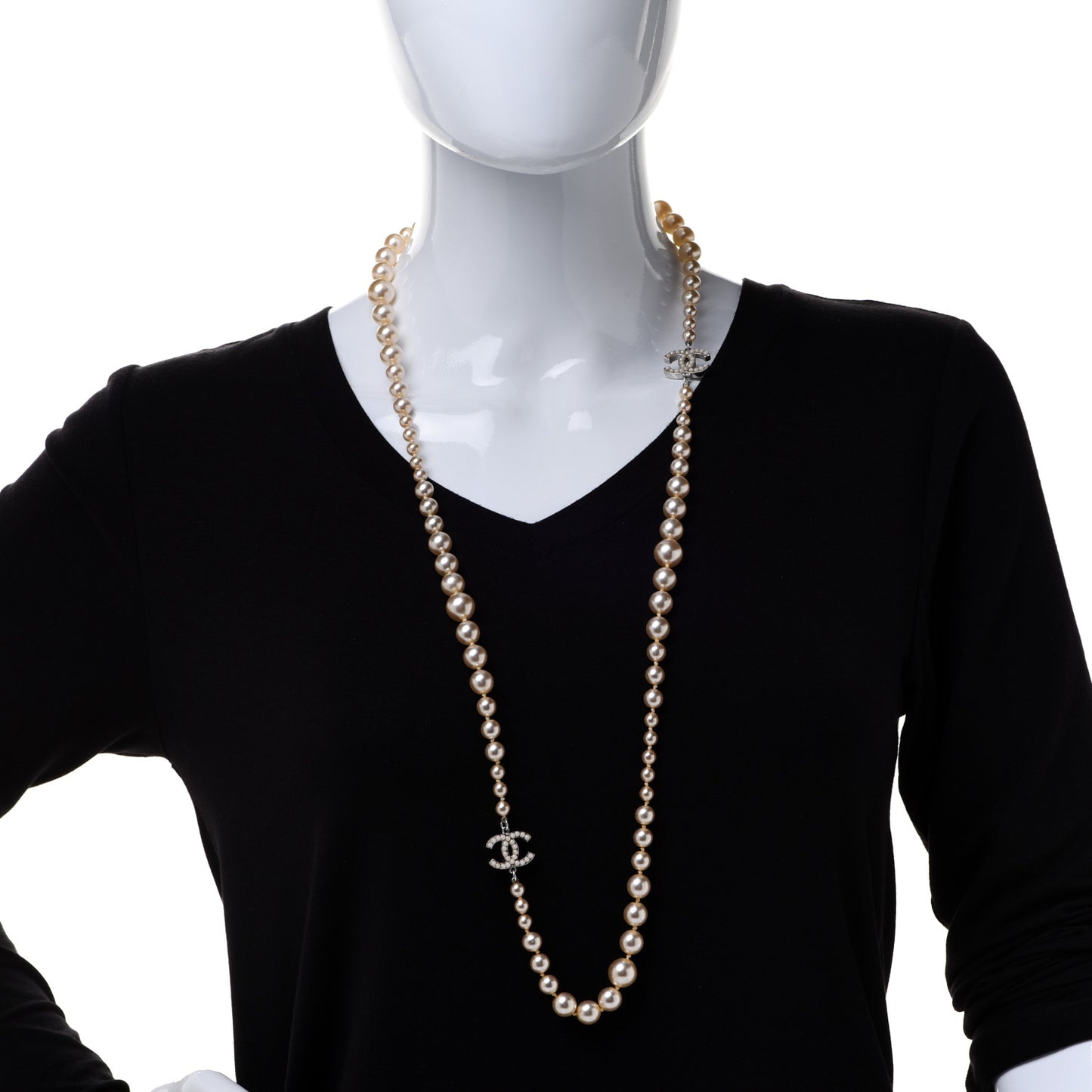 Graduated Pearl CC Long Necklace Silver