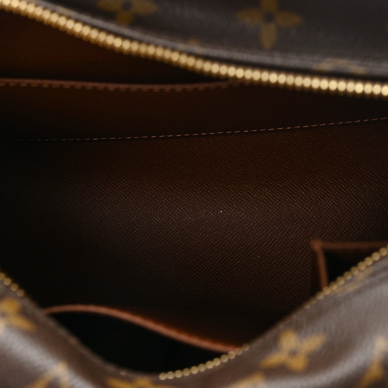 Louis Vuitton Monogram Cite MM 5 of 9