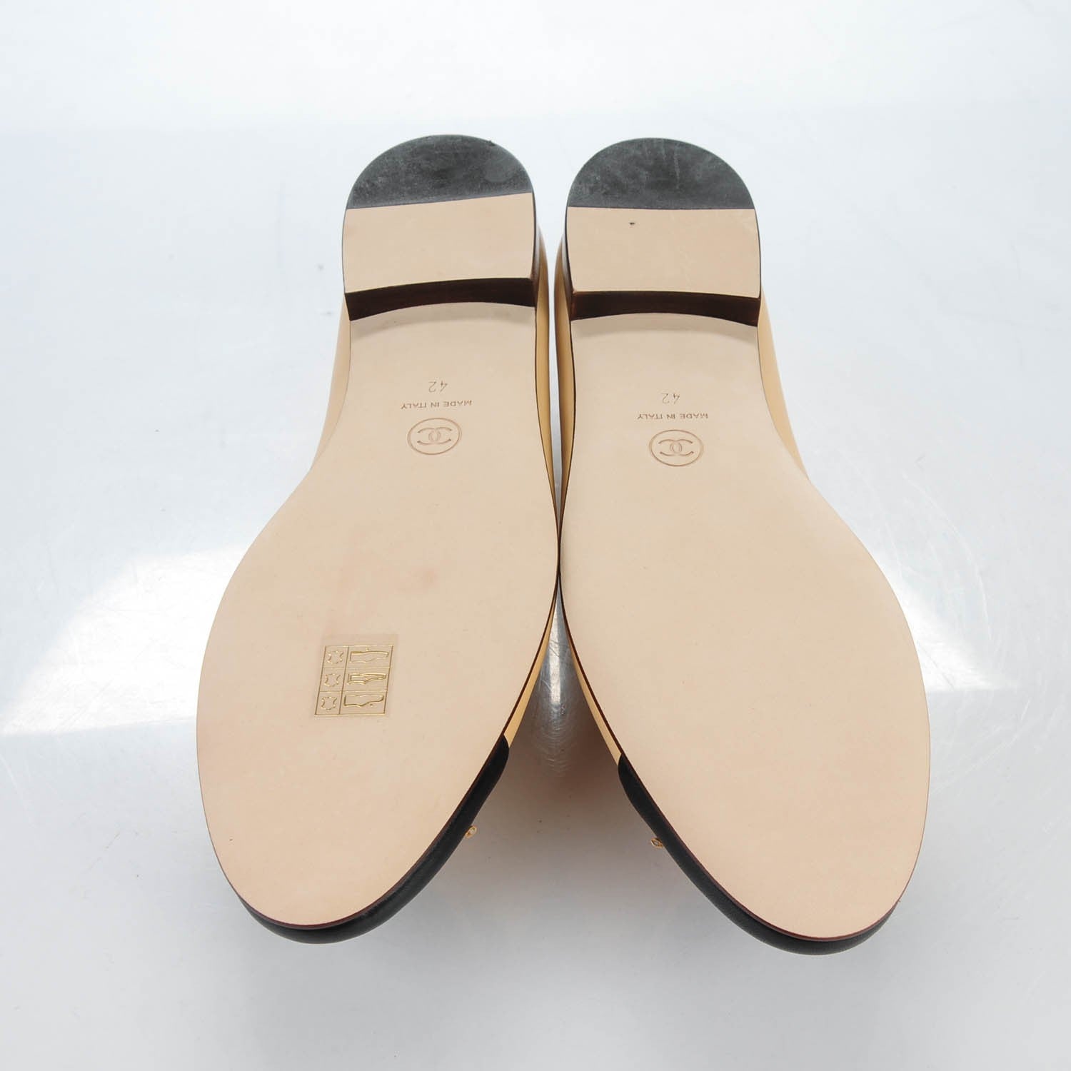 Chanel Lambskin Cap Toe CC Ballerina Flats 42 Beige Black 5 of 9