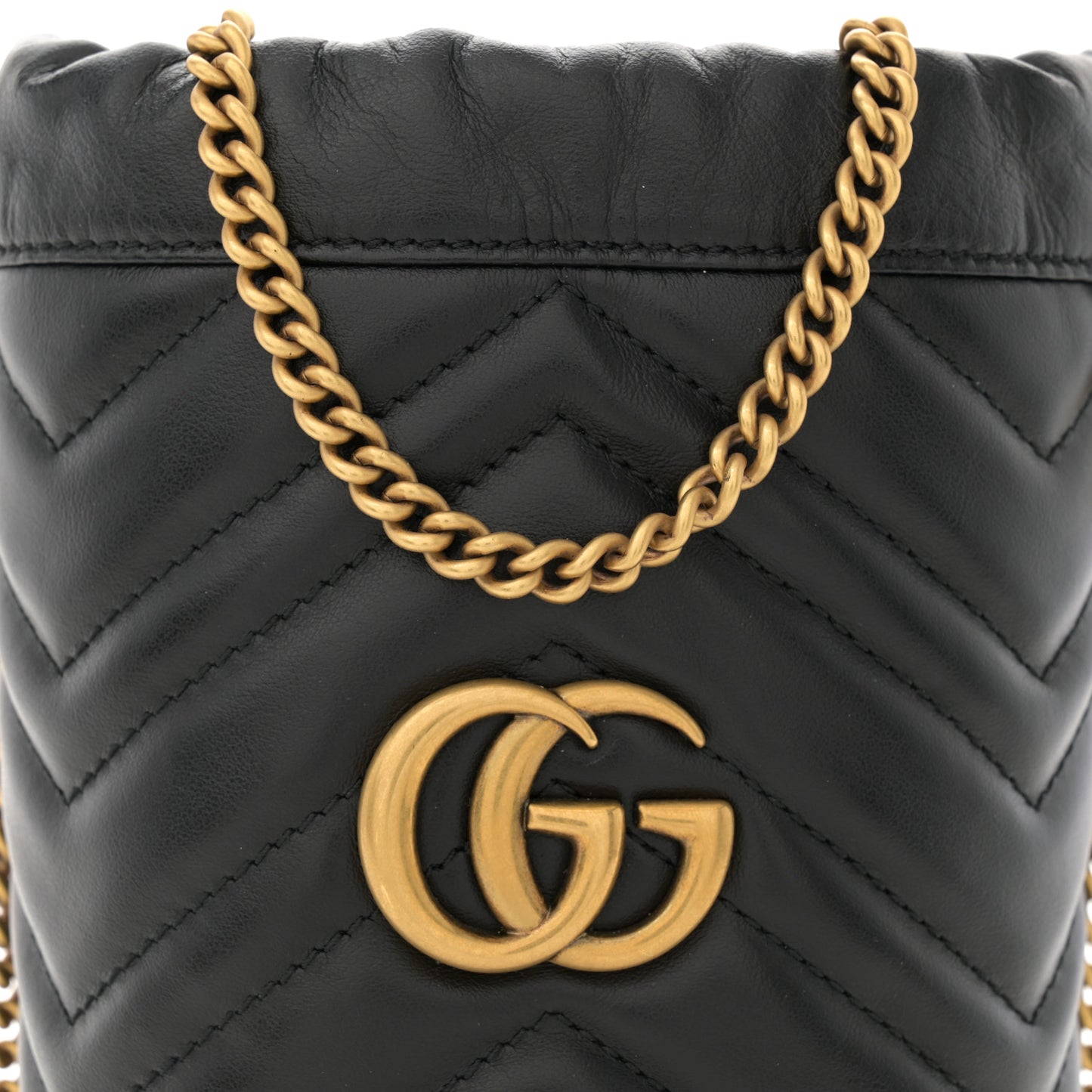 Calfskin Matelasse Mini GG Marmont 2.0 Bucket Bag Black