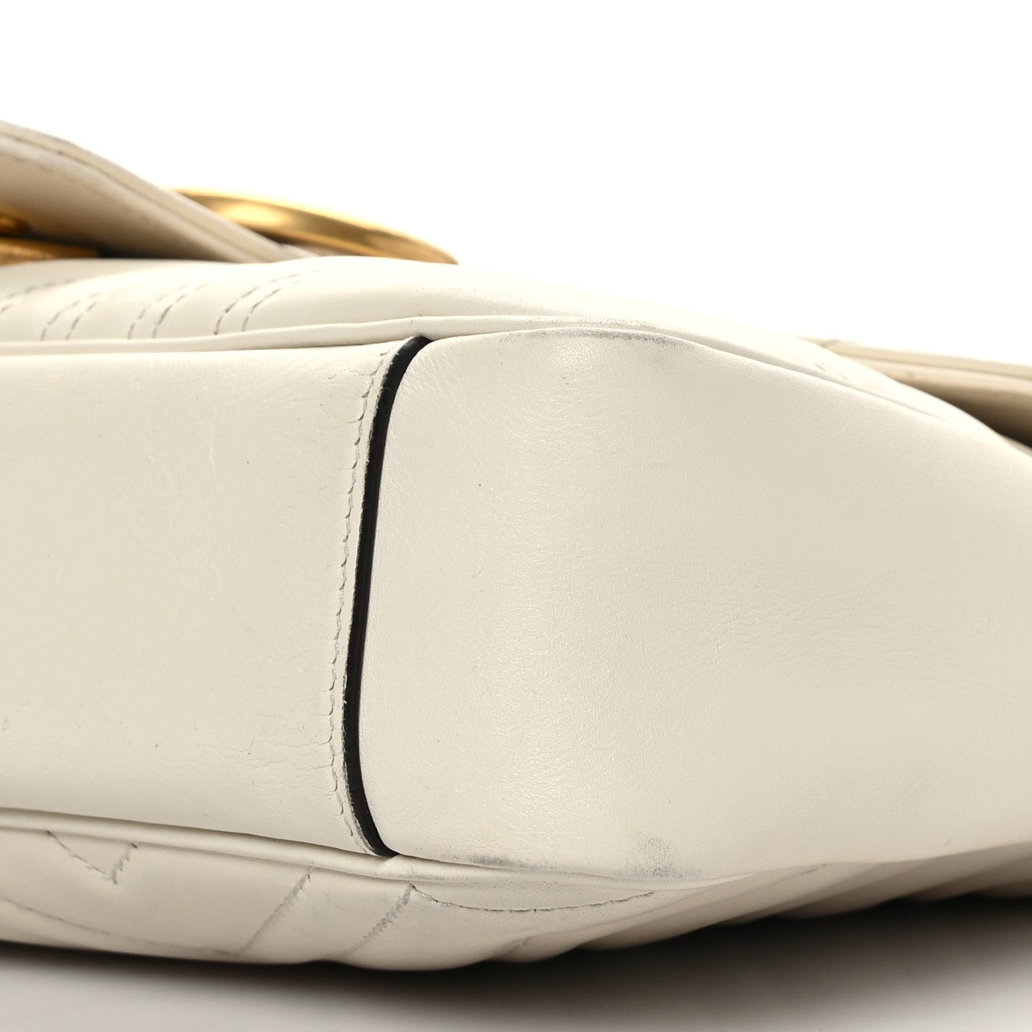 Calfskin Matelasse Medium GG Marmont Shoulder Bag White