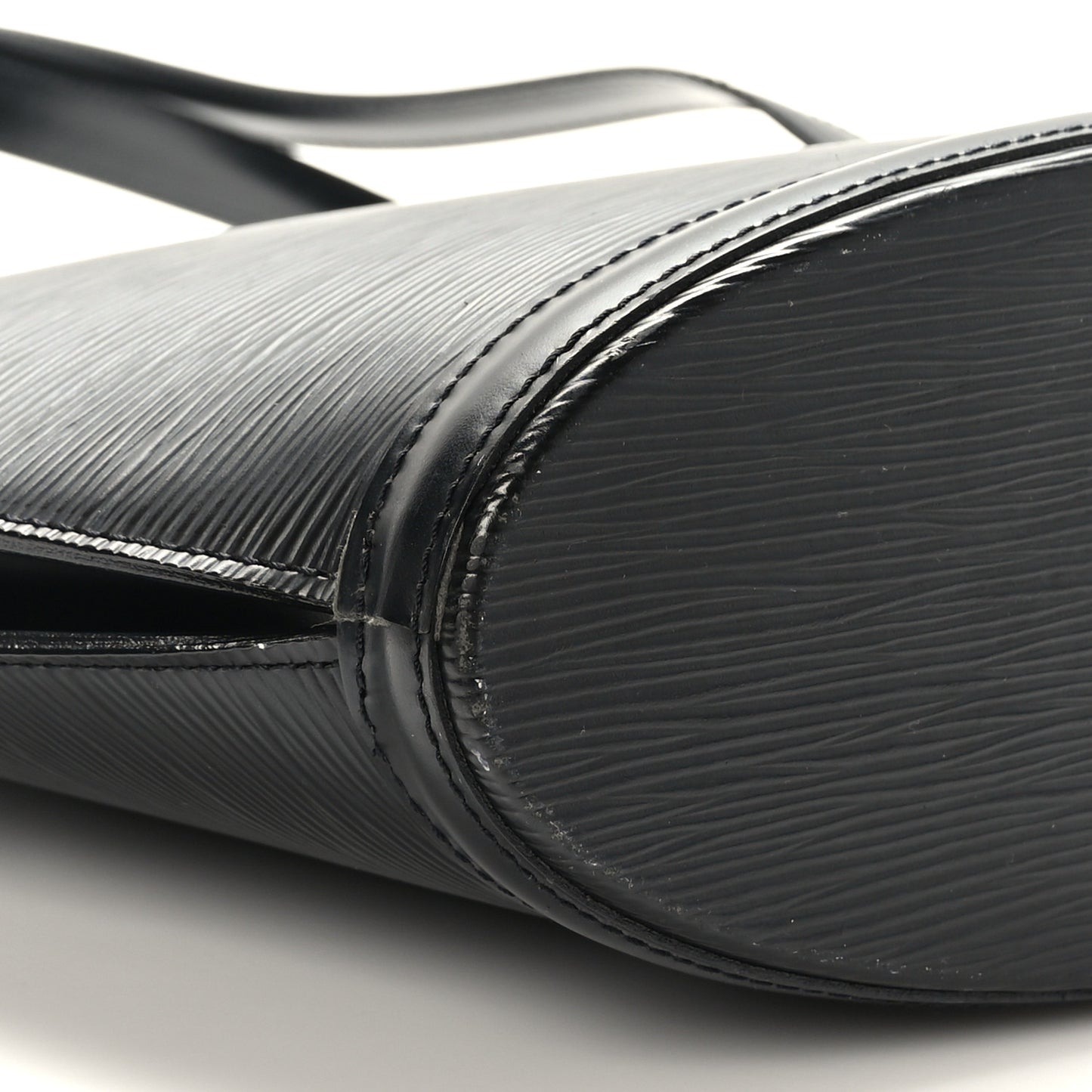 Epi Saint Jacques PM Long Straps Black