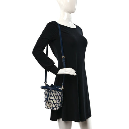 Valentino Garavani Toile Iconographe Nappa Mini Vlogo Signature Bucket Bag White Worker 3 of 8