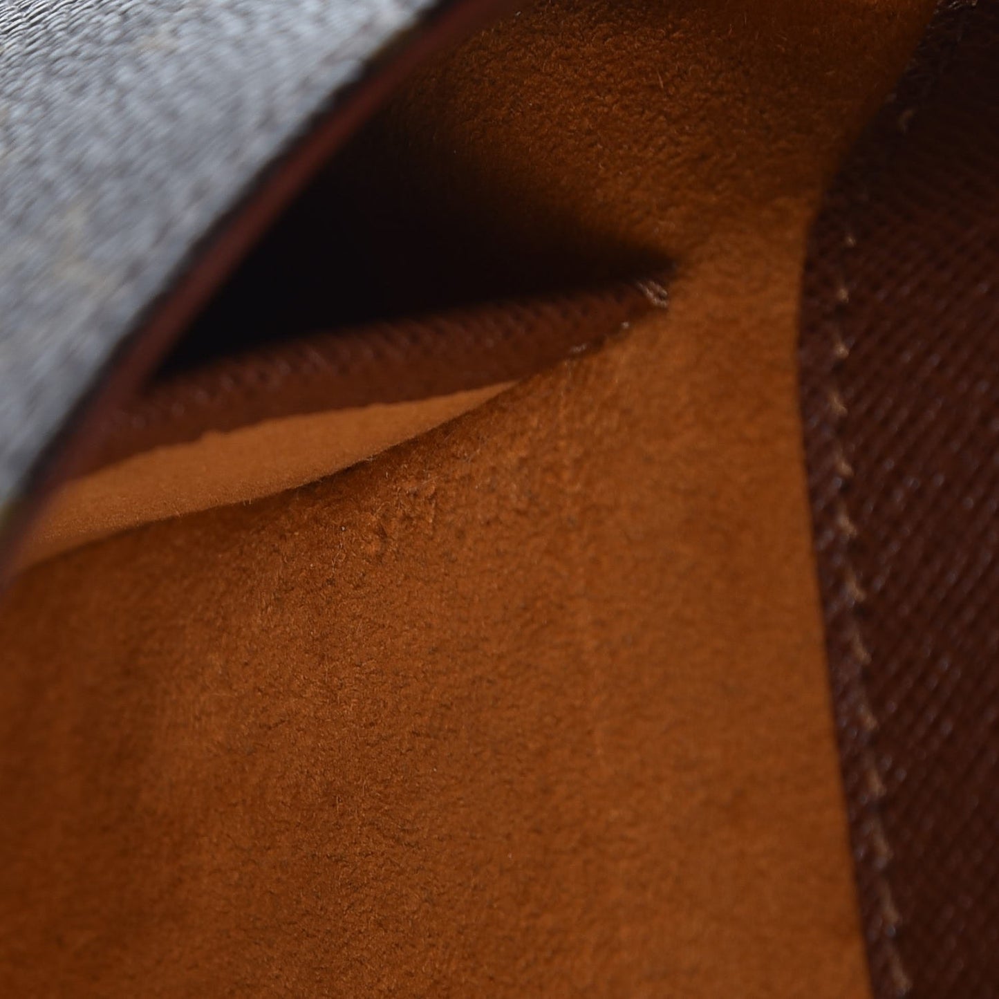 Monogram Musette Tango