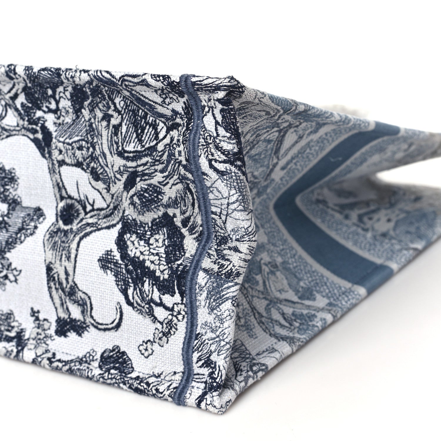Christian Dior Gradient Canvas Embroidered Large Dioriviera Toile De Jouy Book Tote Blue 10 of 12