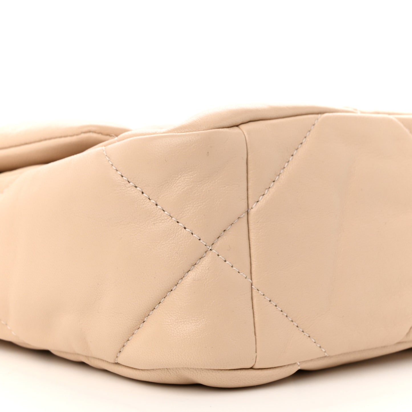 Lambskin Quilted Medium Chanel 19 Flap Beige