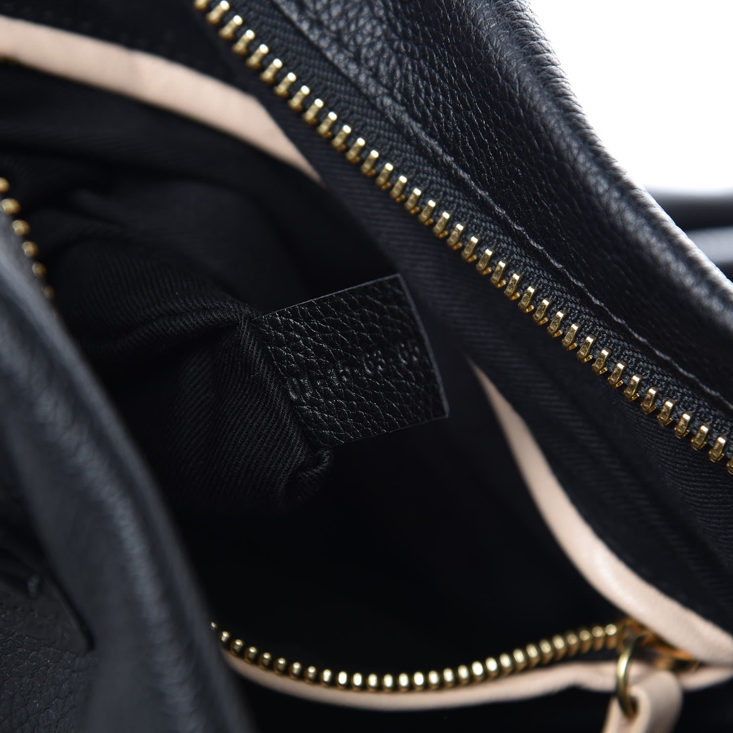 Chloe Calfskin Medium Paraty Black 7 of 9