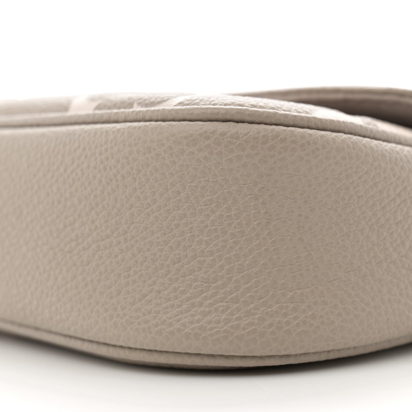 Empreinte Monogram Giant Ivy Wallet On Chain Tourterelle Creme