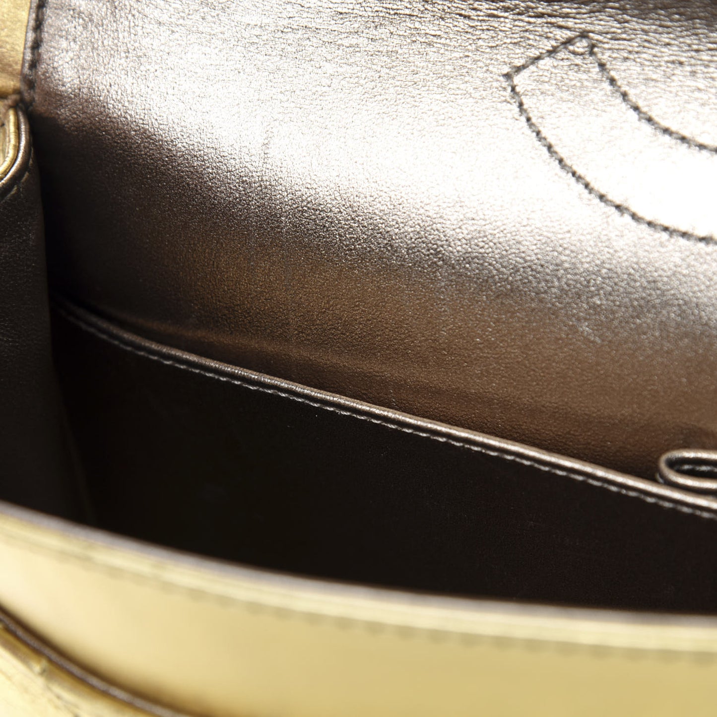 Metallic Aged Calfskin Quilted 2.55 Reissue 225 Flap Gold