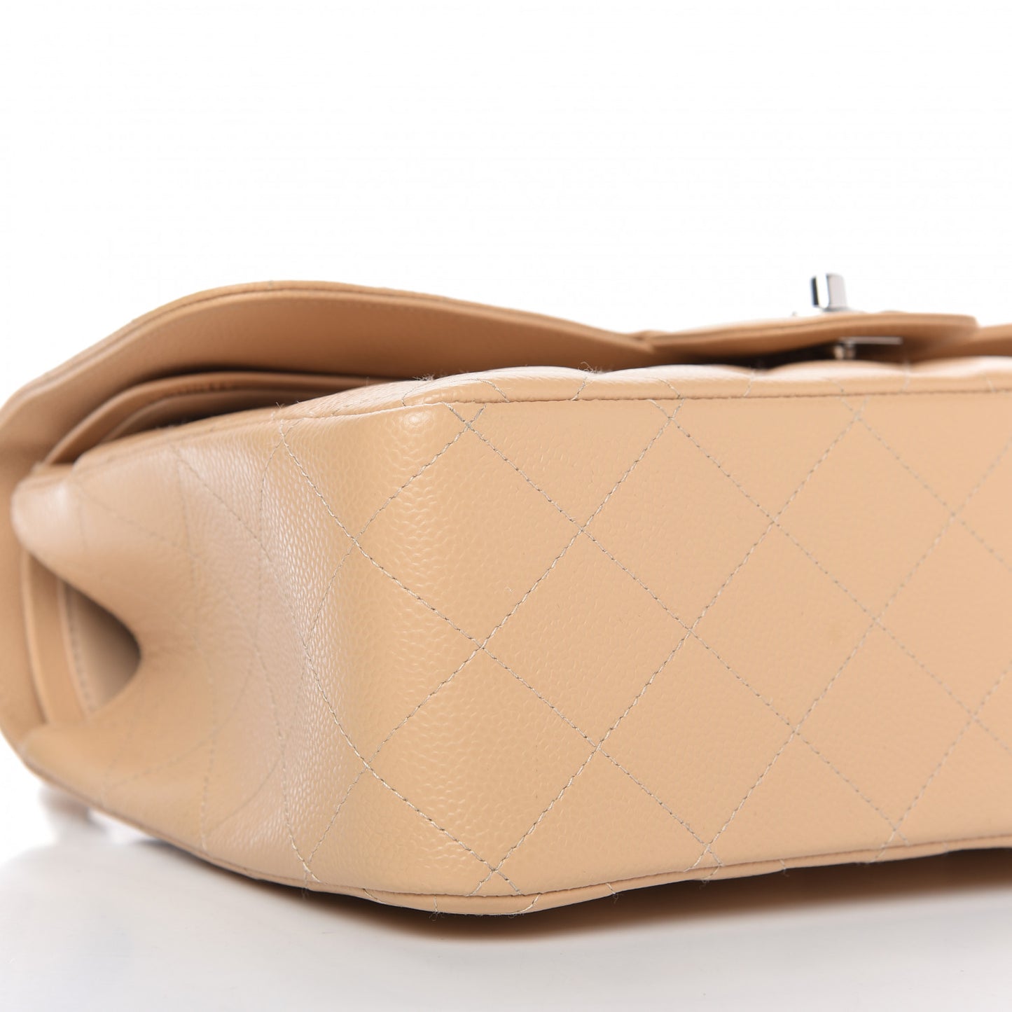 Caviar Quilted Jumbo Double Flap Beige Clair