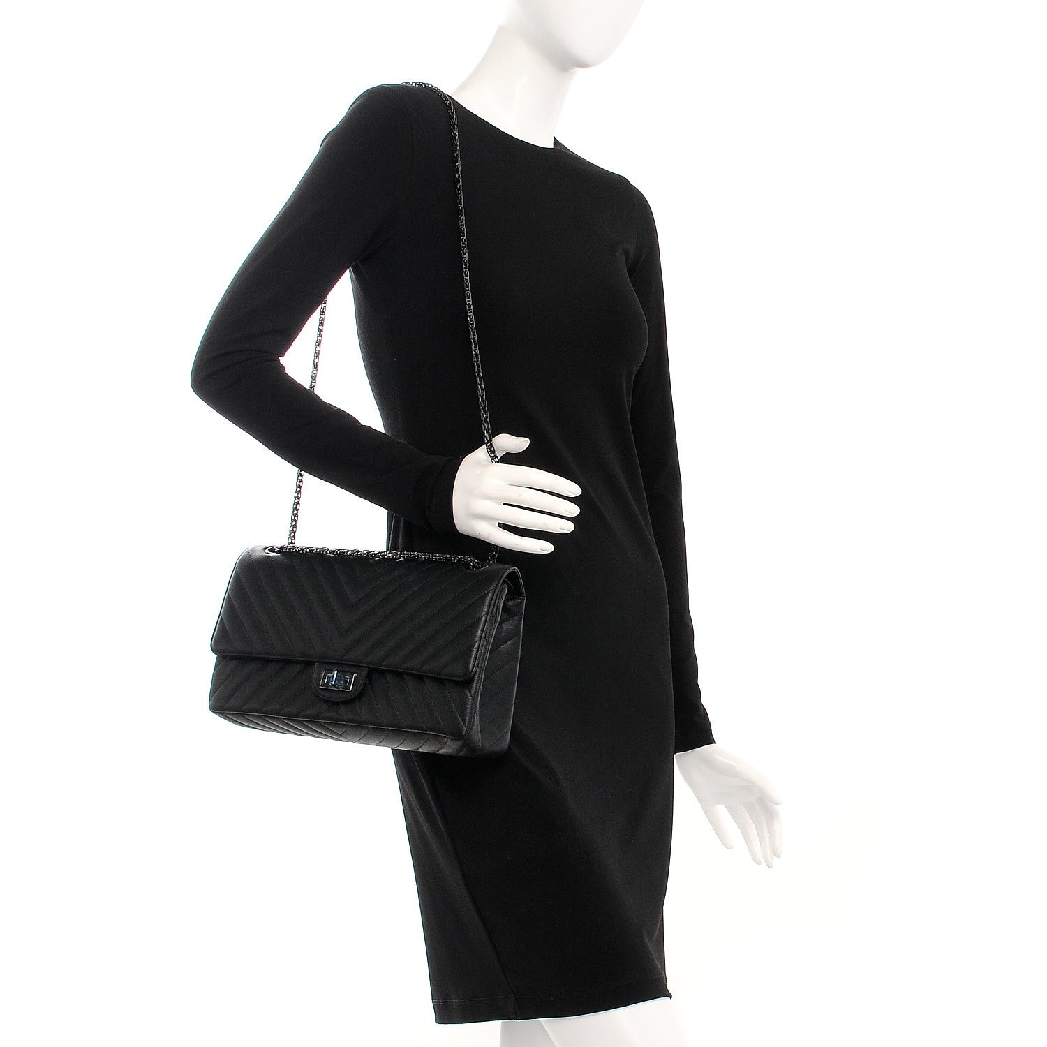 Chanel Sheepskin Chevron Quilted 2.55 Reissue 226 Flap So Black 2 of 10
