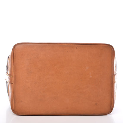 Louis Vuitton Monogram Noe 19 of 25