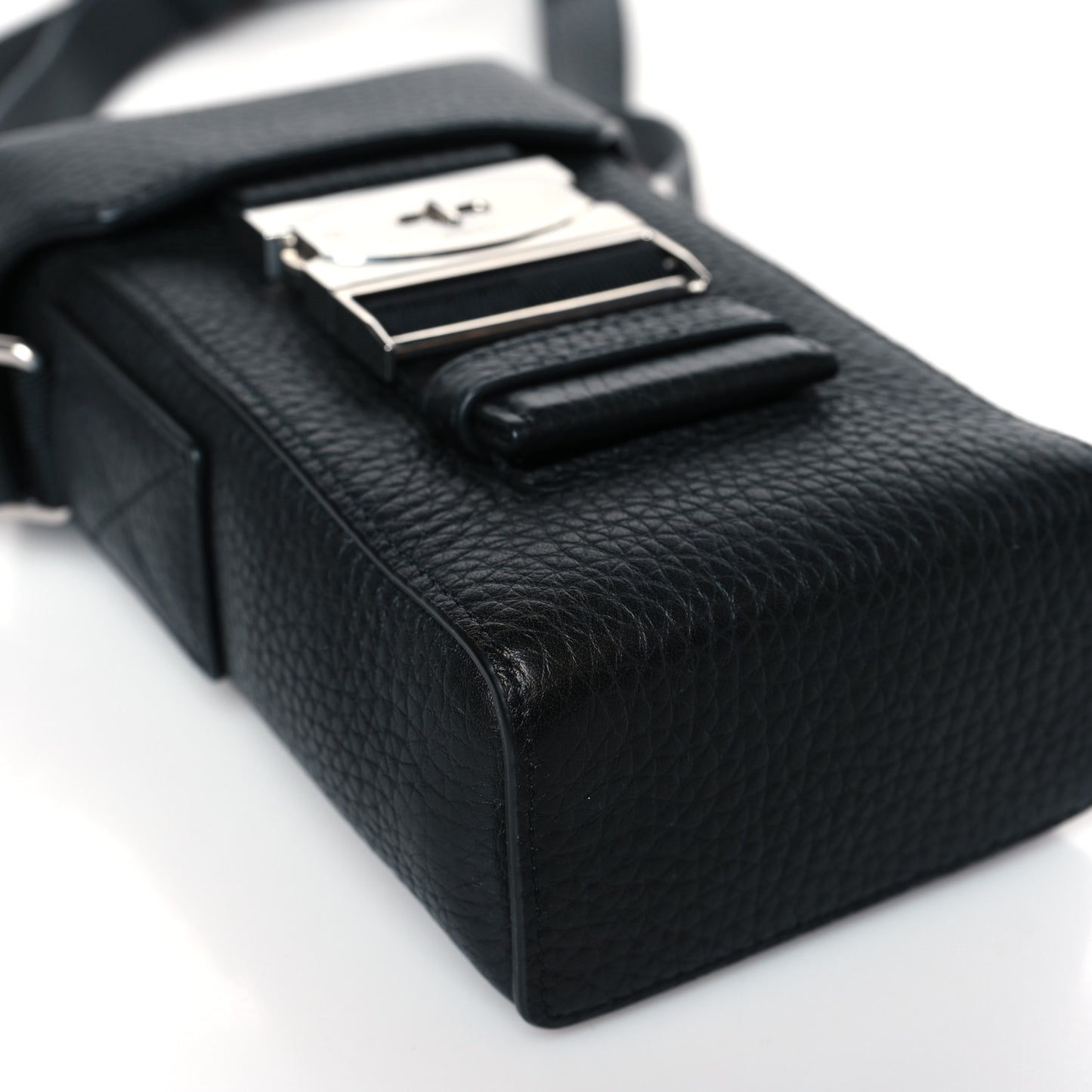 Heavy Grain Utility Postmans Buckle Phone Messenger
